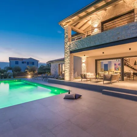 Superior Villa
