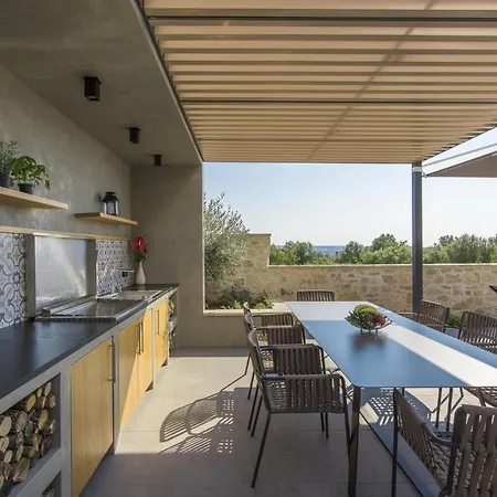 Superior Villa